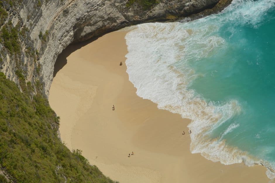 Tropisch strand in Indonesië